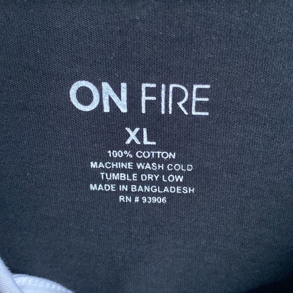 On Fire Sleeveless Hooded Top, Size XL, NWT - Picture 2 of 4